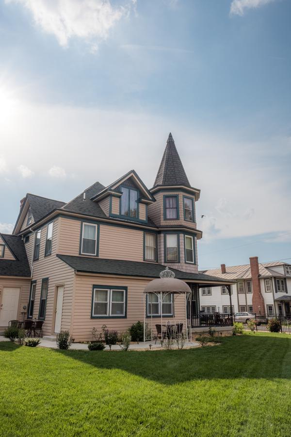 Dennison Street Inn, B&B Colonial Beach Exterior foto